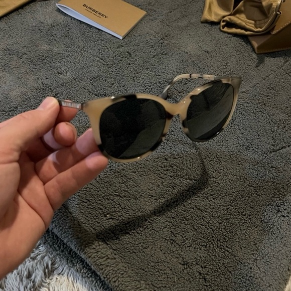 Burberry Sunglassess - Picture 3 of 3